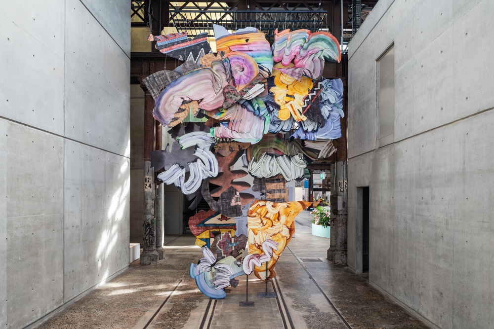 Gregory Hodge : Suspension Painting 