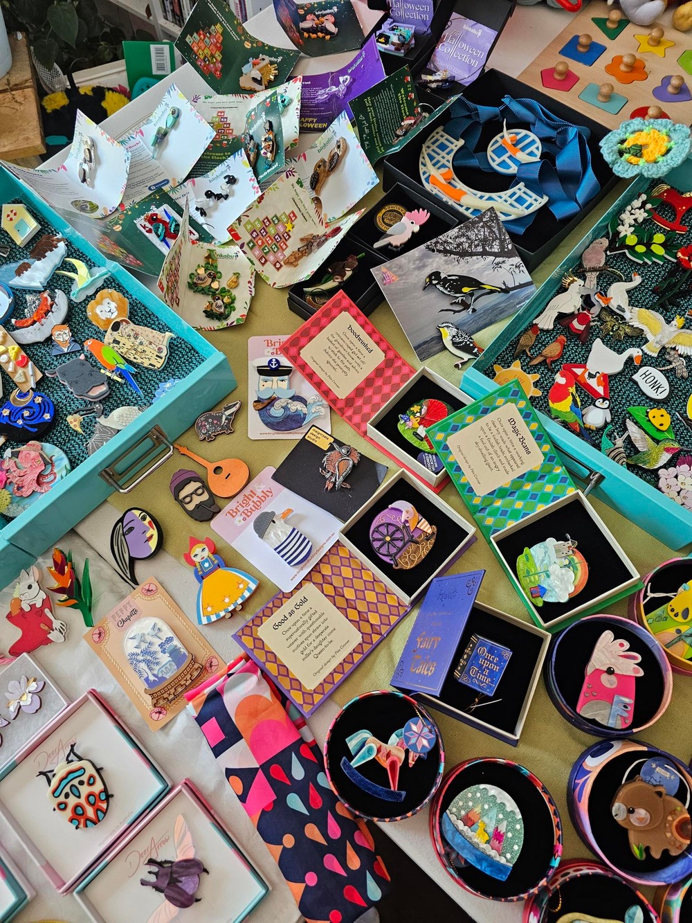 Wearing Joy: Beautiful Brooches  