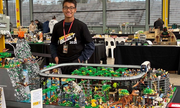 TALK WITH LEGO® BUILDER: A Normal Day at Jurassic Park